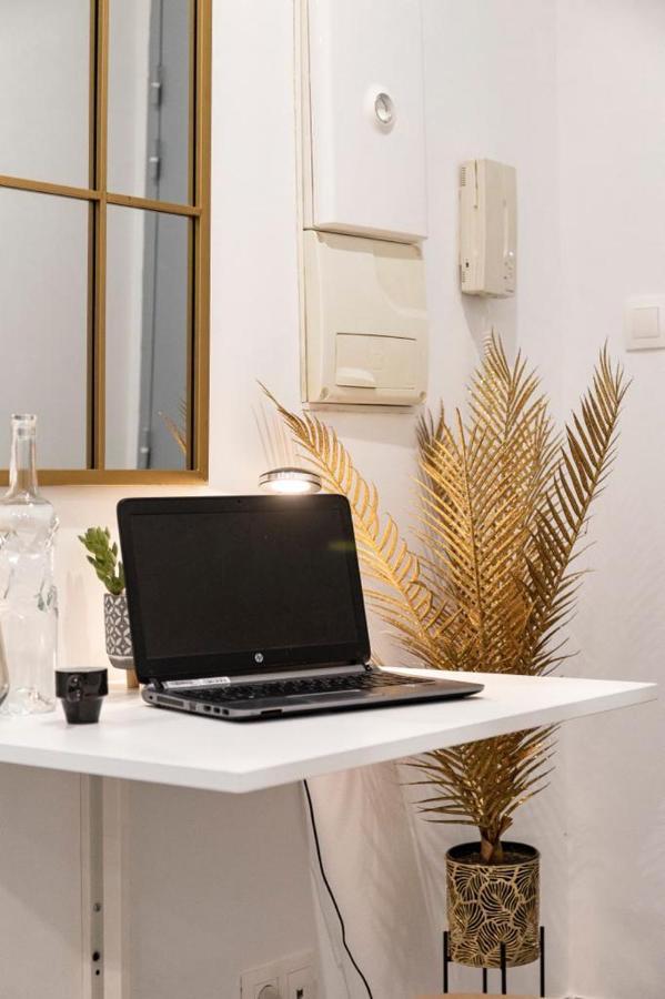 Studio Cosy Au Coeur De L'Ecusson - Arenes A 2 Min Nîmes Eksteriør billede